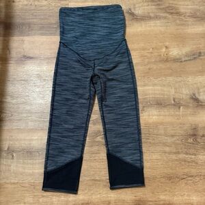 A:Glow Gray and Black Maternity Leggings XS